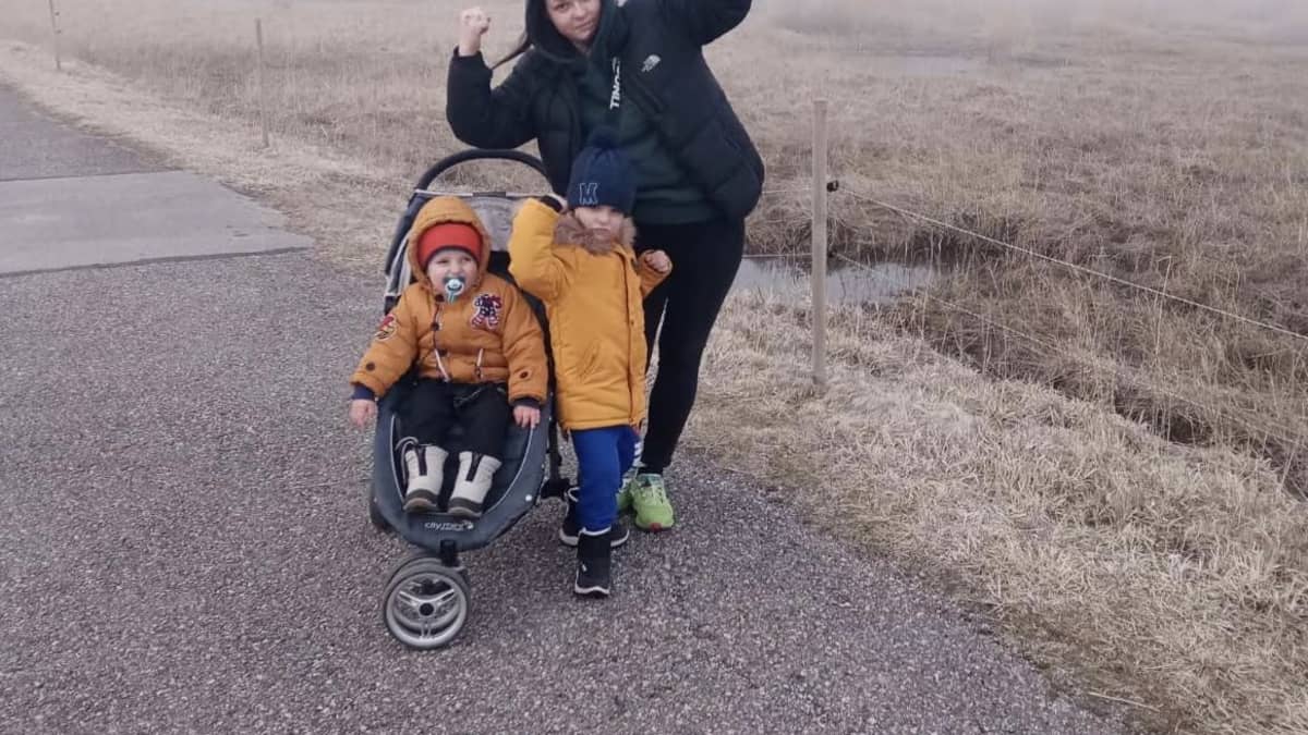 Украинка с ребенком