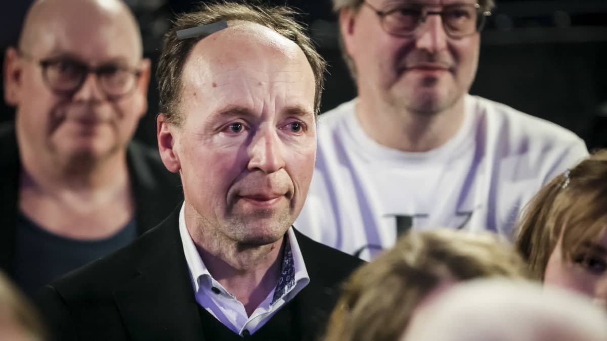 Jussi Halla-aho liikuttuneena.