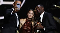 Aitana Bonmatí ja Ousmane Dembélé poseeraavat kameralle Ballon d'Or -tilaisuudessa.