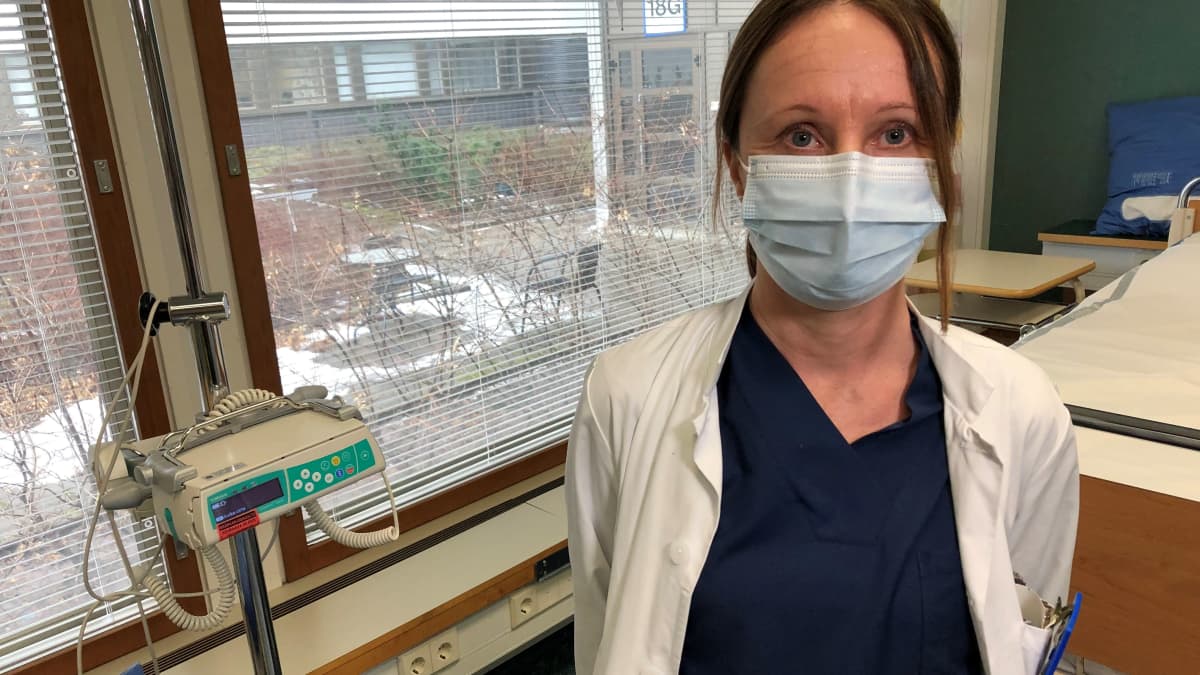 TYKSin syöpäklinikan Vastuualauejohtaja Annika Ålgars.