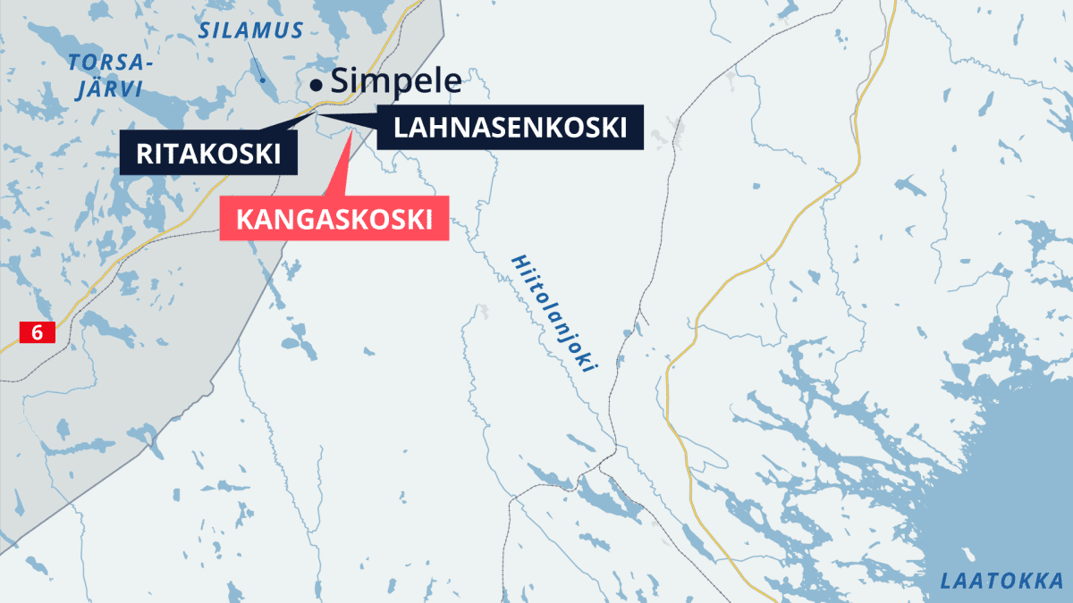 Kartta, johon merkitty Hiitolanjoella Suomen puolella sijaitsevat kolme voimalaitosta, Kangaskosken voimalaitos punaisella.