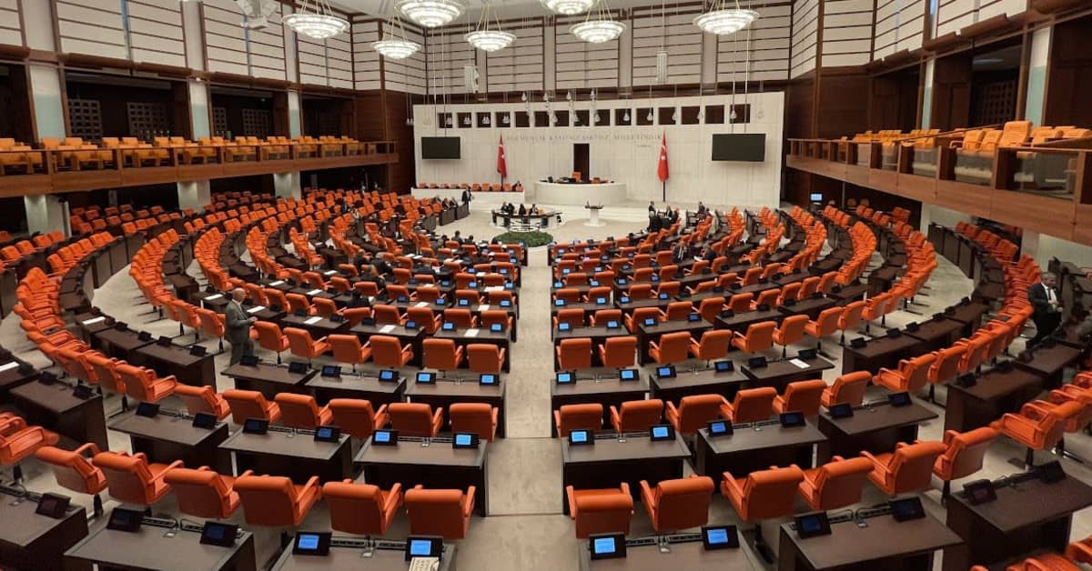 Парламент Турции единогласно одобрил вступление Финляндии в НАТО | Yle ...