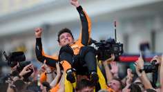 Brittikuski Lando Norris oli McLaren-tallin juhlittu sankari Miamissa 5.5. 2024.