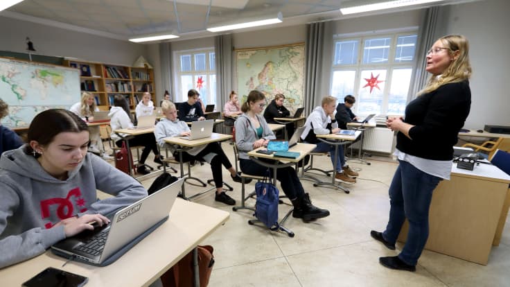 Opettaja Annika Tulonen opetti suomea lukion 2. luokkalaisille ruotsinkielisessä Björneborgs svenska samskolanissa Porissa.