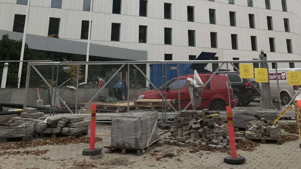 rakenteilla oleva Marriott-hotelli Tampere-talon vieressä