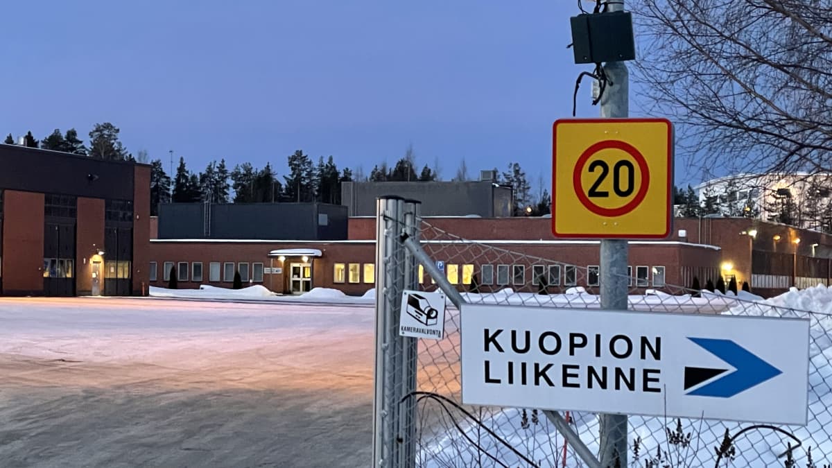 Linja-autoalan lakko on pysäyttänyt Kuopion ja Varkauden  paikallisliikenteen | Yle Uutiset