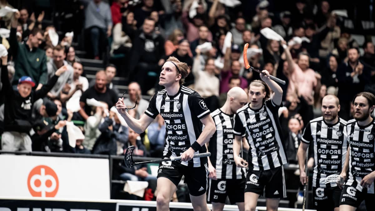 Salibandyssa pelataan perjantaina historiallinen seiskapeli ...