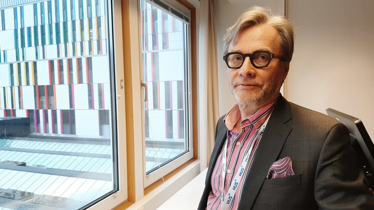 Chefsöverläkaren Markku Mäkijärvi, HUS. 