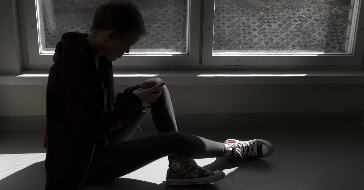 Limiting screen time good for kids’ mental health, long-term study finds | Yle News