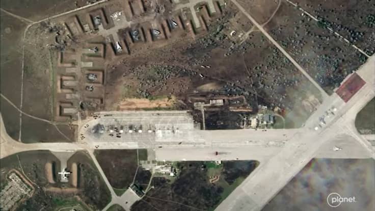 Videolta kaapattu stilli tuhoutuneesta venäläisestä lentotukikohdasta Krimin niemimaalla.