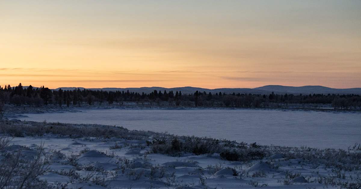 Pimeät yöt päättyvät Utsjoella