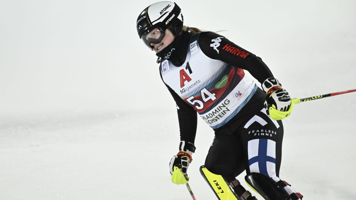 Rosa Pohjolainen laski tammikuussa 14:nneksi Schladmingin maailmancup-rinteessä 