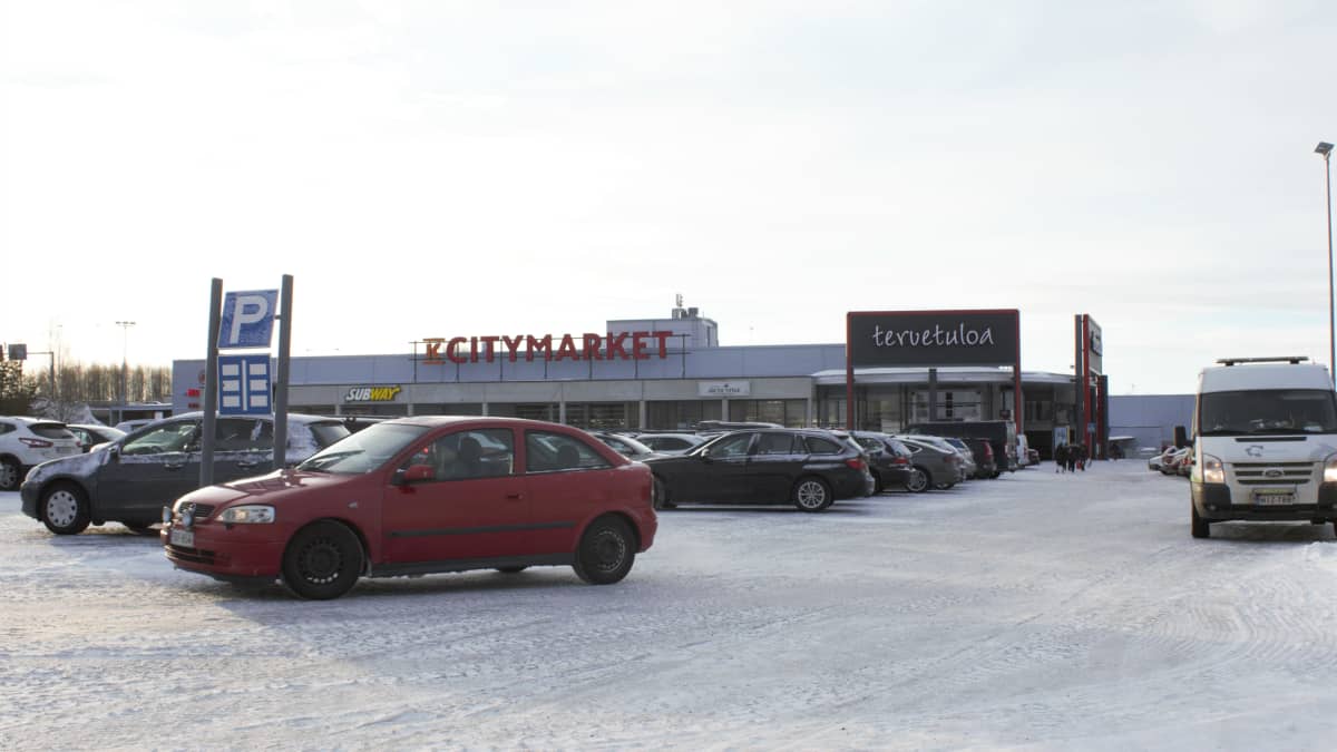 Kaupan alan lakko alkaa torstaina – Lapin Citymarketit ja Rovaniemen Prisma  ovat silti avoinna | Yle Uutiset