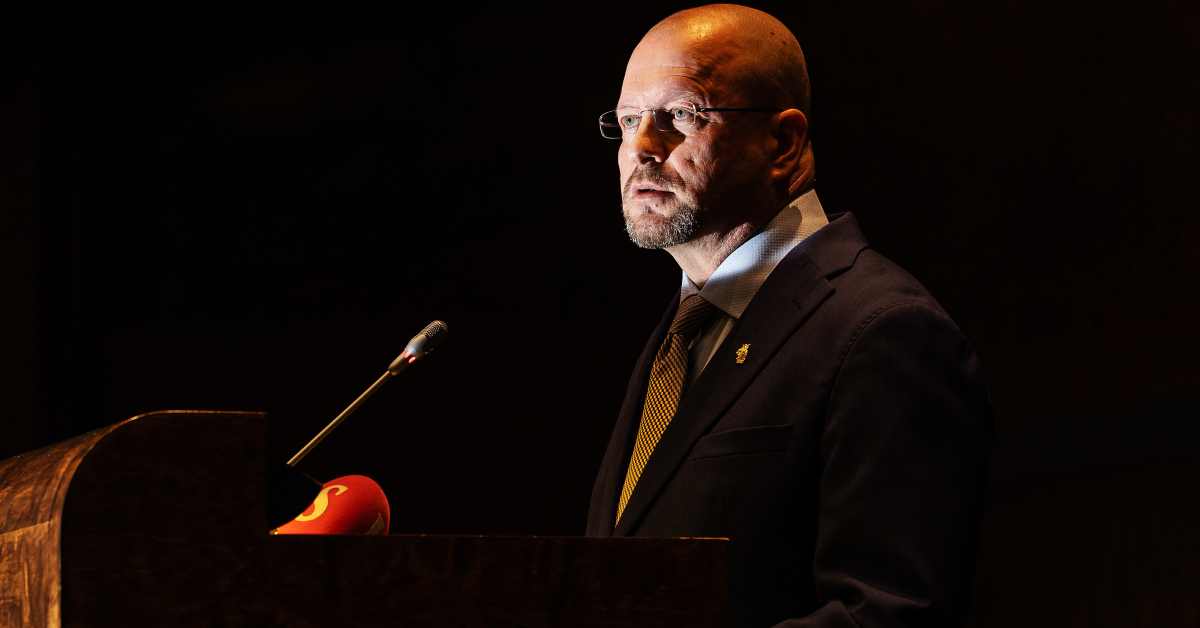 Yökerhon edessä ampunut kansanedustaja Timo Vornanen astuu oikeuden eteen – tästä pääset kärryille, mistä on kyse