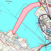 Kartalle on piirretty kohta, missä uusi runkovesijohto tulee kulkemaan Rukavedellä.