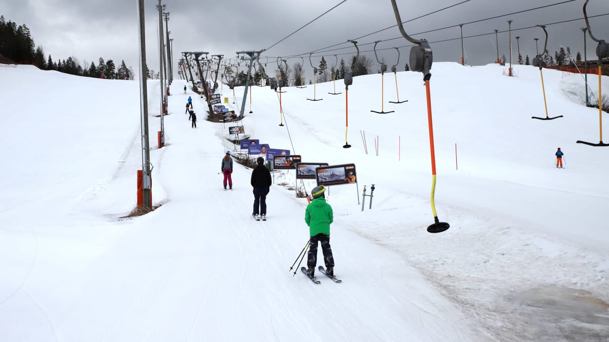 Vuoden hiihtokeskus on Jämsän Himos – kiitosta saavat rinteiden kunto ja  panostukset lapsiperheisiin | Yle Uutiset