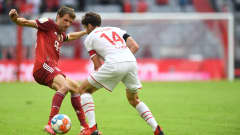 Bayern Münchenin Thomas Müller ja Kölnin Jonas Hector.