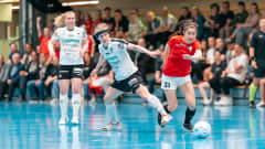 Netta Hannula (MuSa), Sini Lauermaa (MuSa) ja Dali Meller (HIFK) pelin tiimellyksessä.