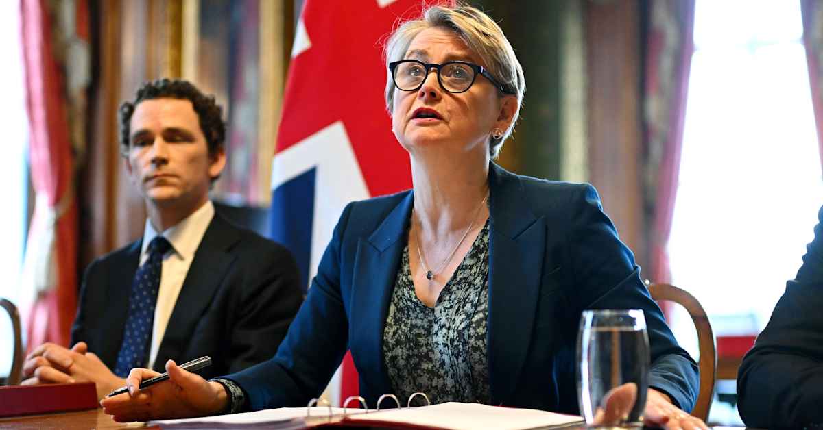 Kymmenet maat pohtivat keinoja avata Hormuzinsalmi – Britannian ulkoministeri: Iran toimii holtittomasti