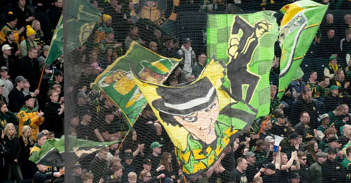 ”Minkä hemmetin takia aina käy näin” – Ilveksen fanit joutuivat pettymään rankasti, kun Tappara vei finaalipaikan