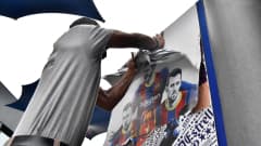 Barcelonalta tyly temppu – Messi-julisteet revittiin heti pois stadionilta
