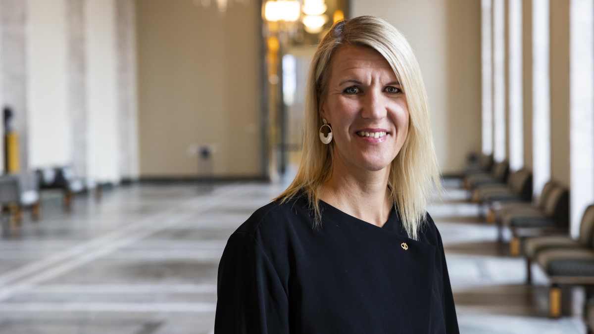 Henkilökuvassa kansanedustaja Sari Multala.