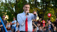 Aleksei Navalnyi puhumassa mielenosoituksessa.