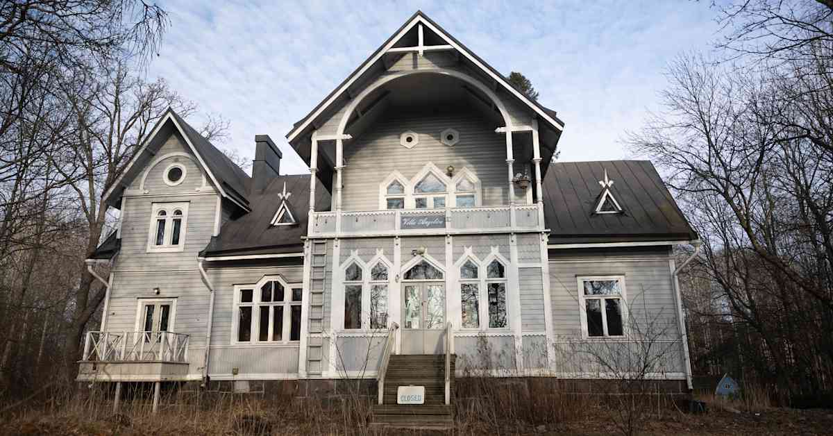 Helsinki myy historiallista Villa Angelica -huvilaa huutokauppasivustolla – korkein tarjous 42 000 euroa