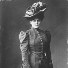 Sopraano Hanna Granfelt 1900-luvun alussa valokuvattuna.