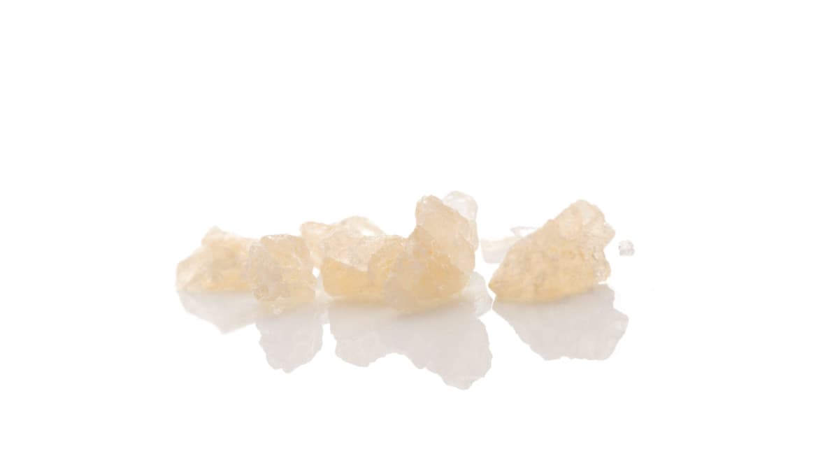 MDMA-kristalleja.