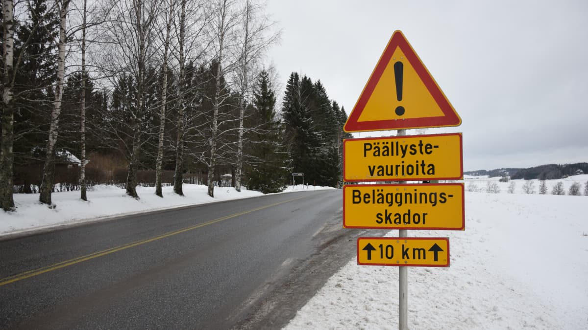 Routavaurion aiheuttamasta autorikosta voi hakea korvauksia – tässä  Kaakkois-Suomen pahimmat tieosuudet - Koneet ja autot - Maaseudun  Tulevaisuus