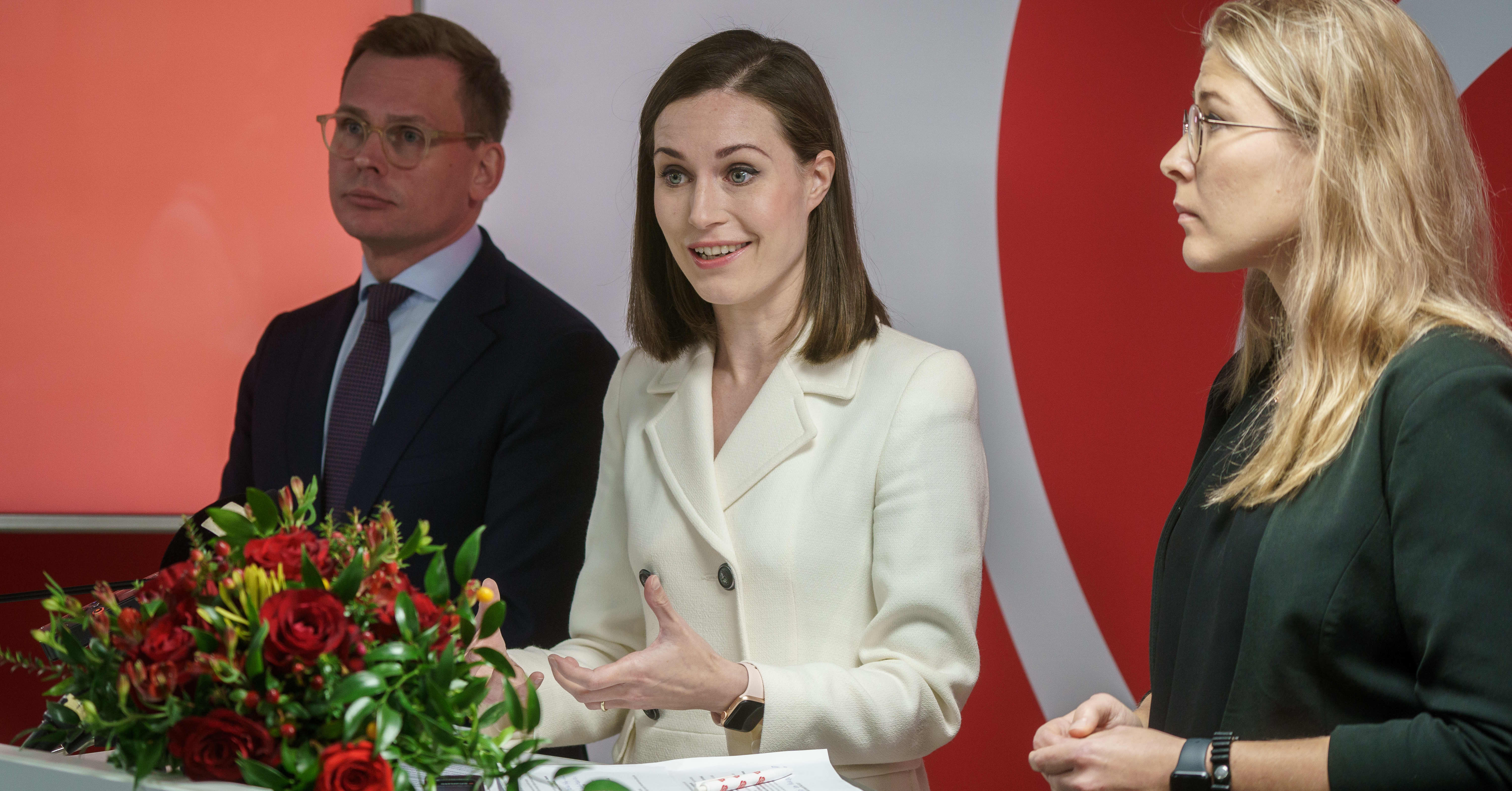 SDP:n vaikuttajat antavat vahvan tuen Sanna Marinille – Ylen kyselyssä puheenjohtaja saa kymppejä ja ylistystä: ”Sanna vie meitä eteenpäin”