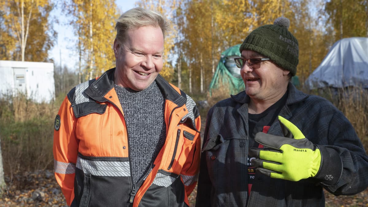 Kuvassa on tubettajat Ari Mehtonen ja Timo Juvonen. 