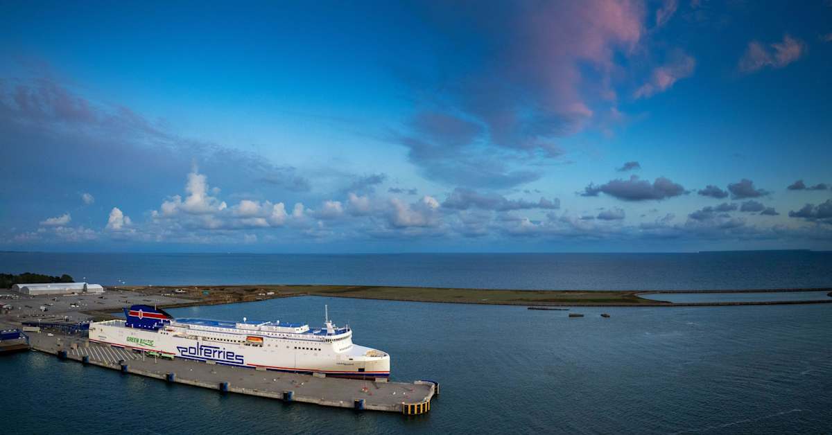 Ruotsin rannikkkovartiosto nousi öljyvuodosta epäillylle alukselle Ystadin edustalla