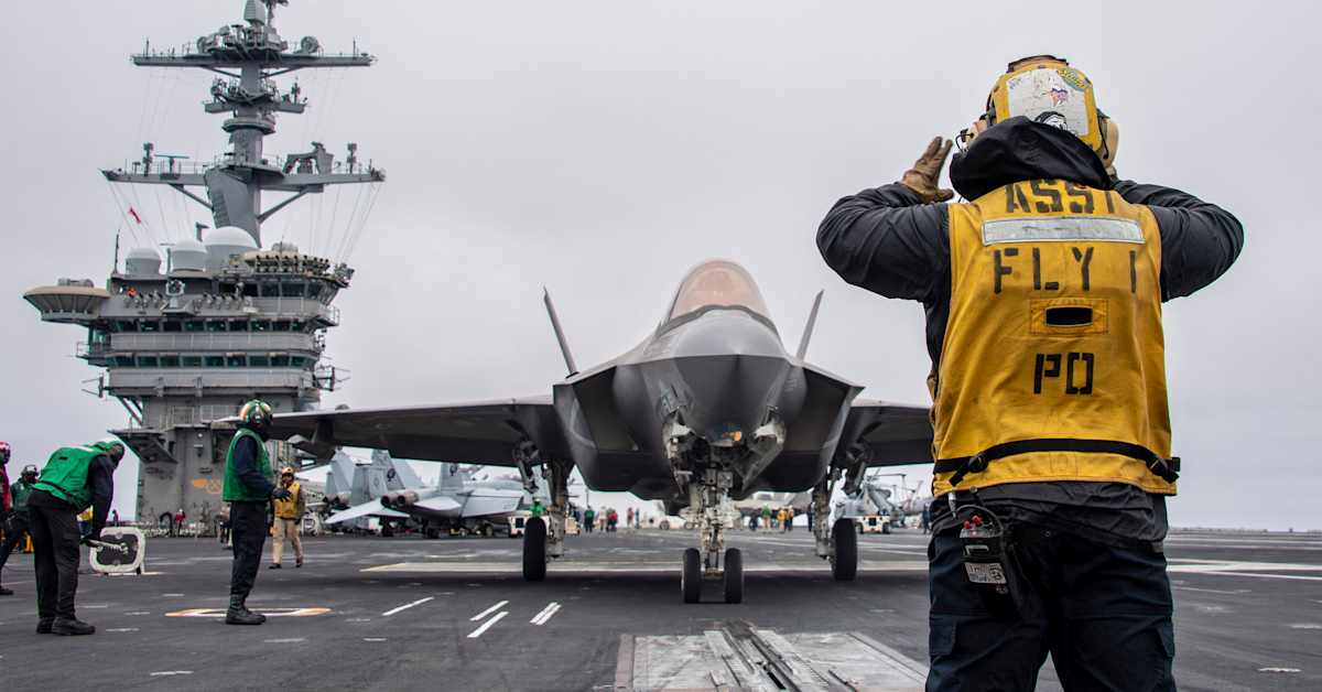Yhdysvaltain iskussa väitettyyn huumeveneeseen kuoli neljä