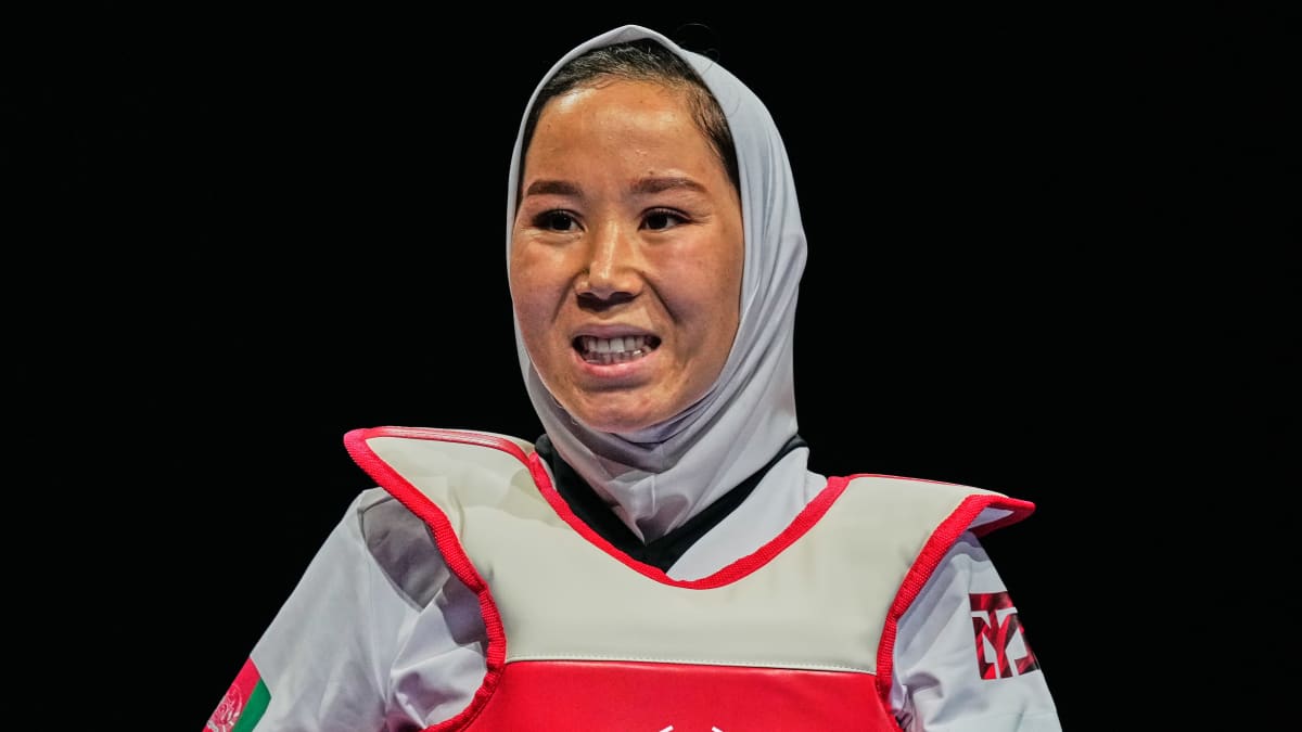 Afganistanilainen taekwondoka Zakia Khudadadi kuvattuna Tokion paralympialaisissa 2.9.2021. 