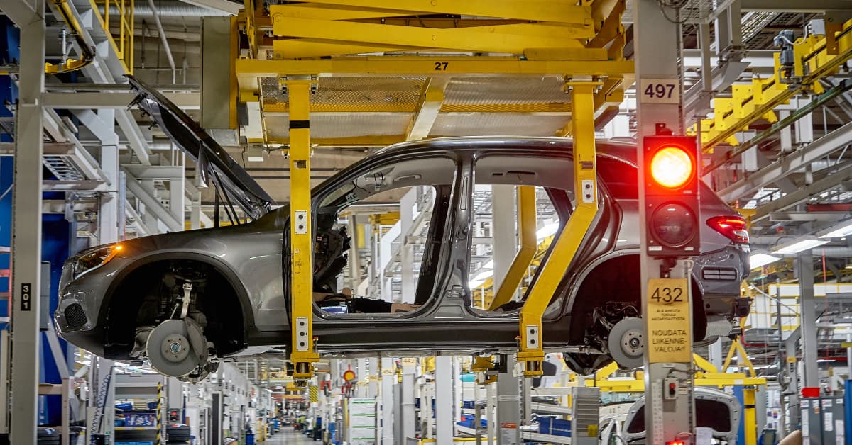 Uudenkaupungin autotehdas jatkaa Mersun valmistusta – johtajan kommentit sopimusneuvotteluista