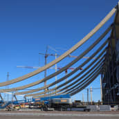 Pohjoismaiden suurin roikkuva puukatto alkaa jo hahmottua