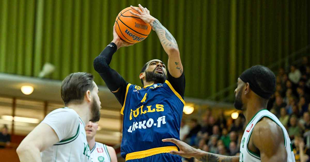 Rene Rougeau, 40, ratkaisee yhä Korisliiga-trillereitä – vastustajakin ihmeissään: ”Ihan päällikkö”