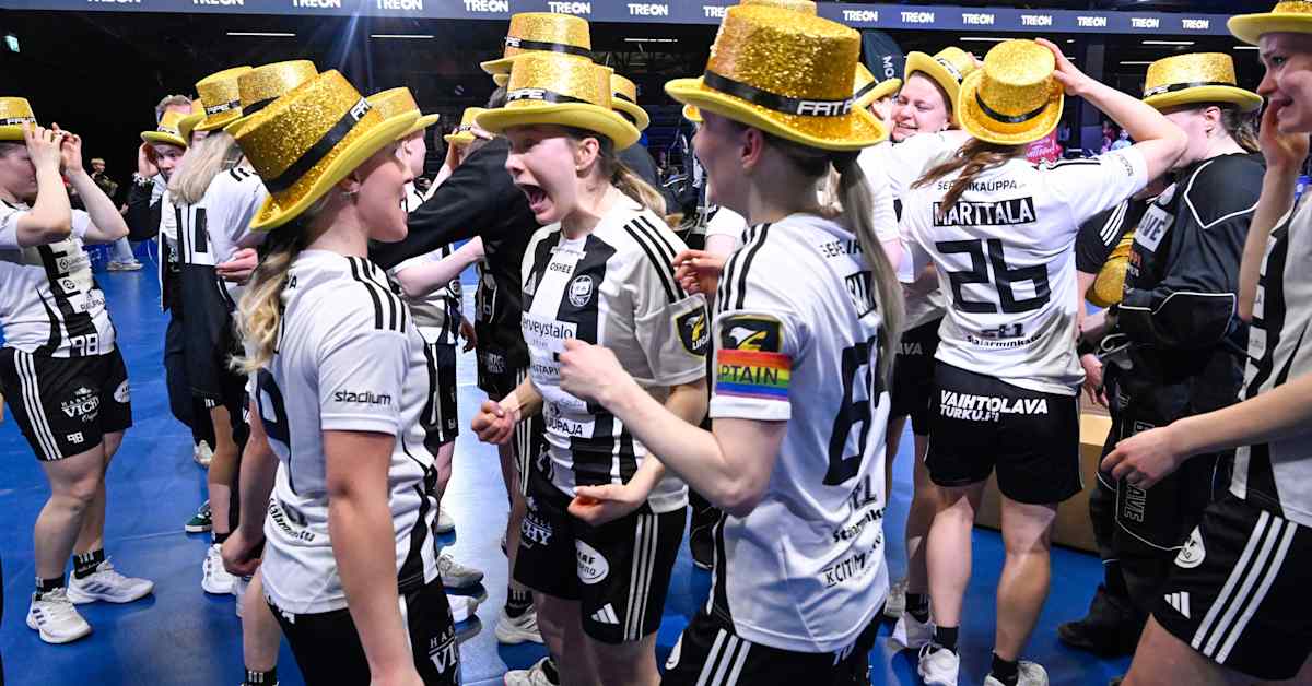 TPS erövrade mästerskapet i damernas innebandy genom att slå Classic i fyra raka matcher