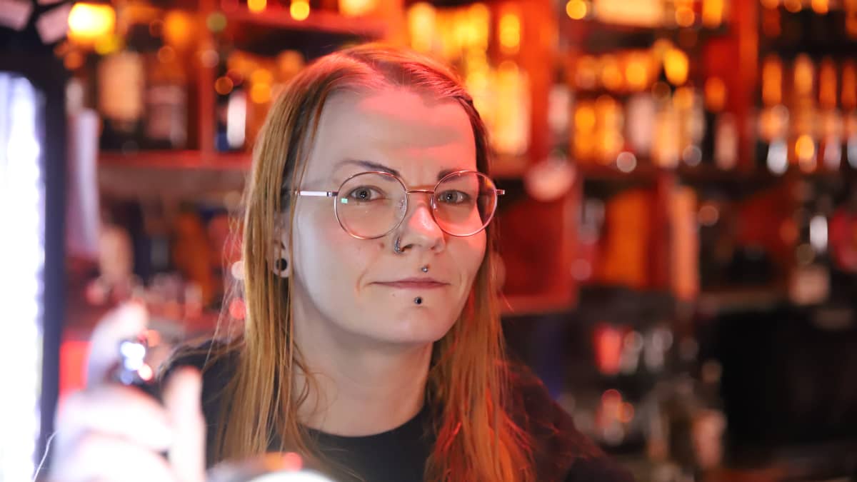Laura Penttilä on ravintoloitsijana seinäjokelaisessa Bar 15:sta