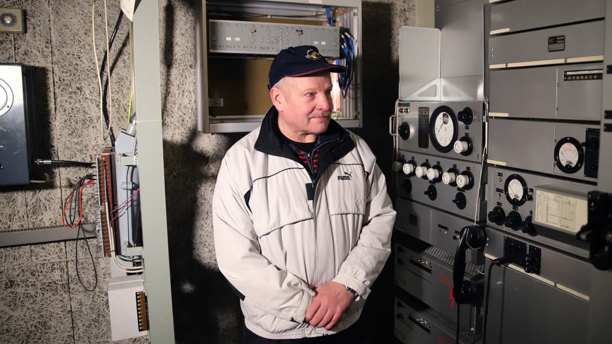 Jukka Talonpoika kuumanlinjan vahvistinasemalla