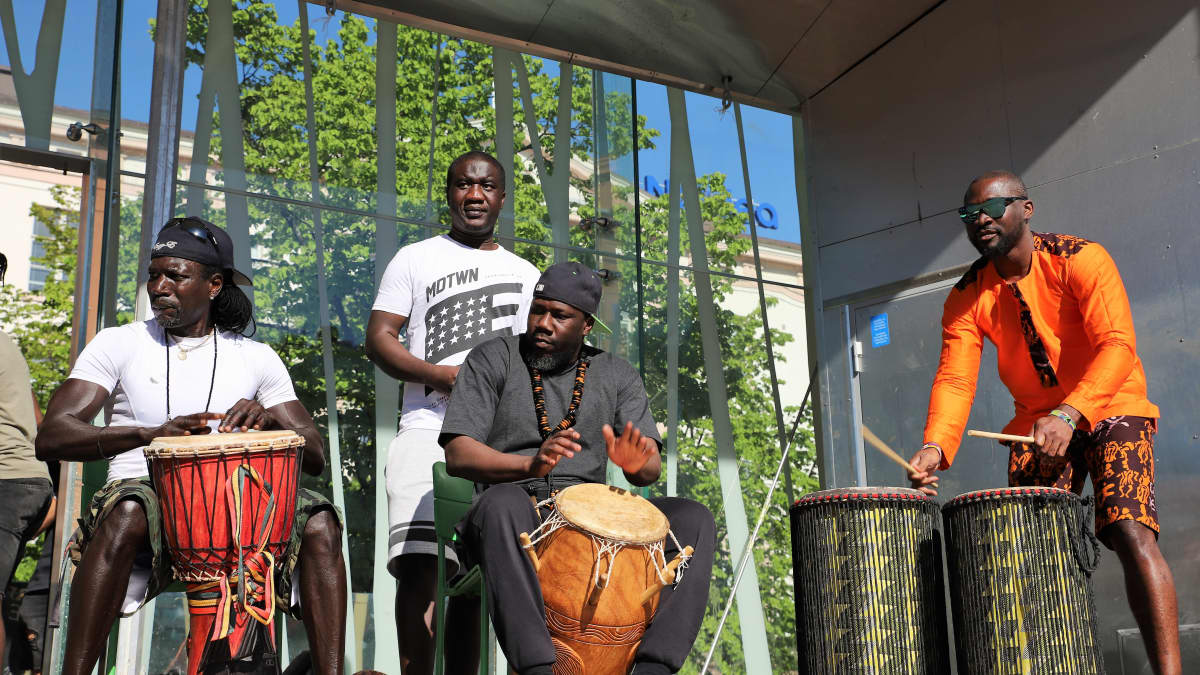 soittajia Black lives Matter -mielenilmauksessa