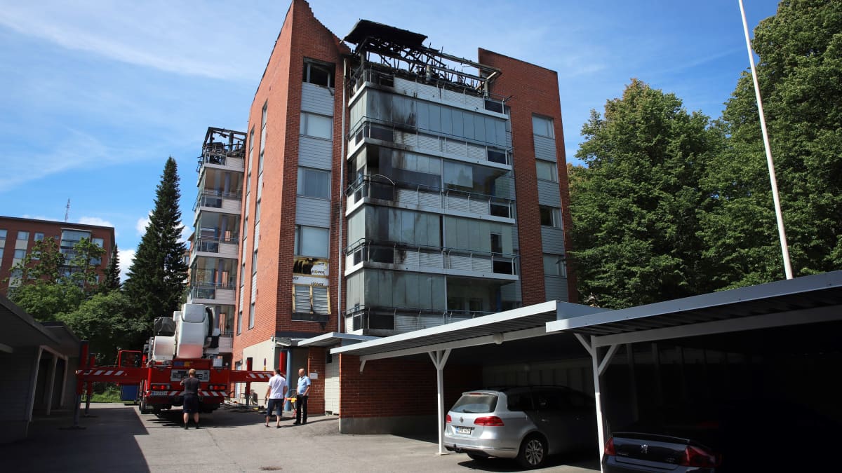Pelastuslaitos tutkii Savonlinnan palon syytä.