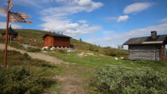 vanha Montellin maja ja uusia rakennuksia Pallaksella