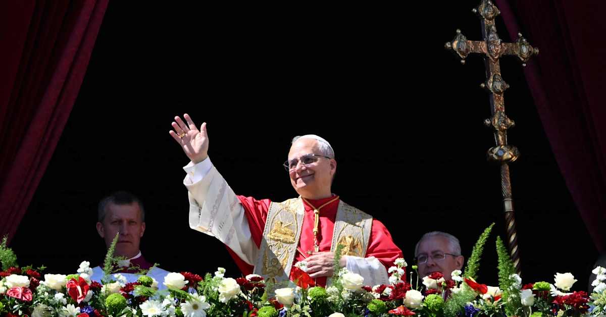 Paavi rukoilee toivoa ihmiskunnalle – katso suora lähetys kello 12.50