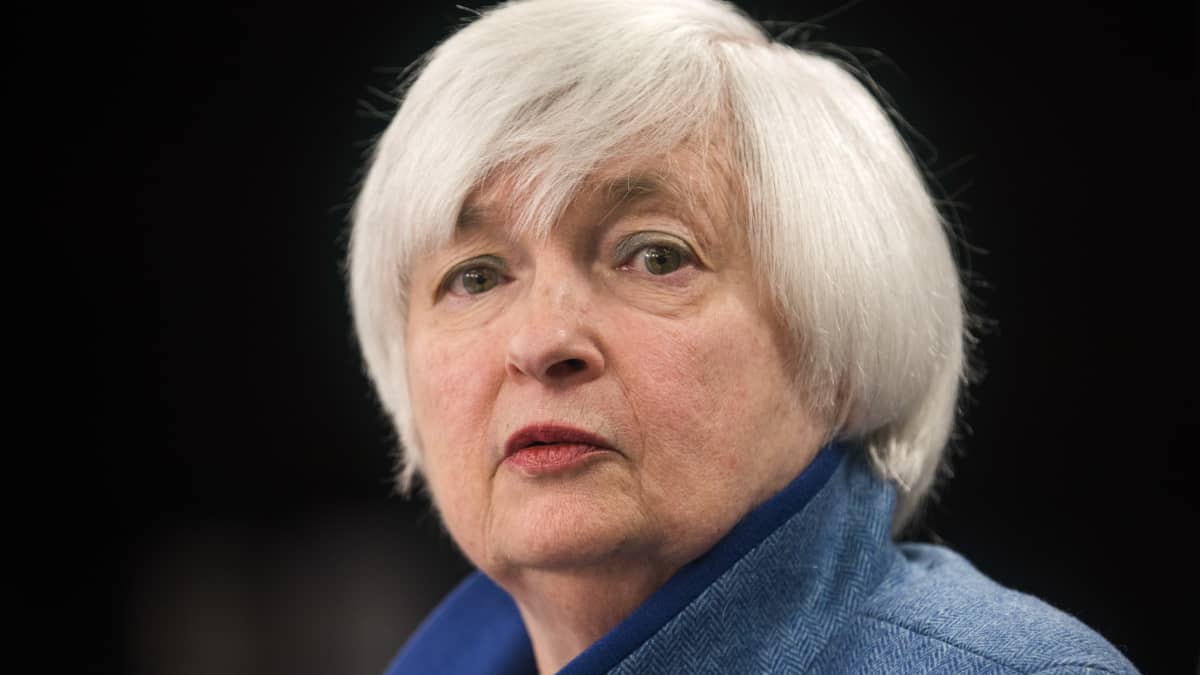 Janet Yellen vuonna 2016 ilmoittaessaan keskuspankin koronnostosta.