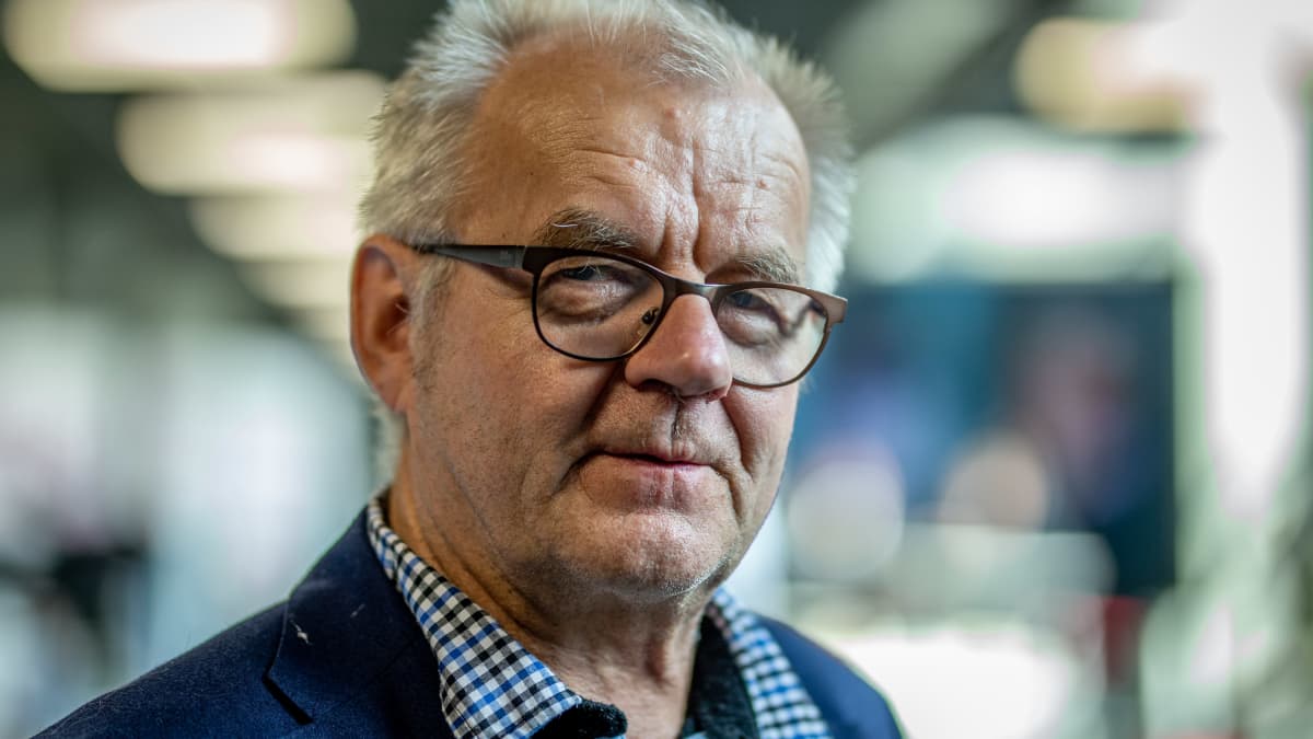 Keskustan puoluevaltuuston jäsen Matti Kämäräinen