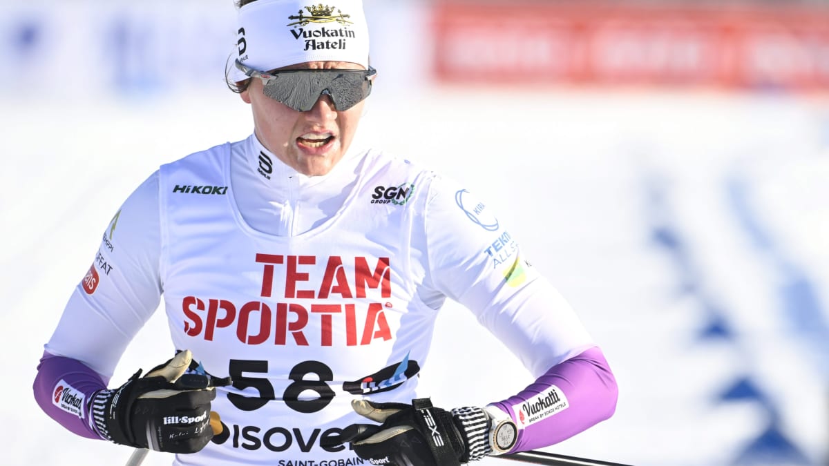 Katri Lylynperä irvisti maalissa.