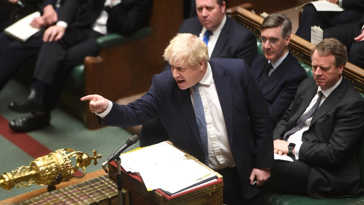 Britannian pääministeri Boris Johnson puhuu parlamentille.
